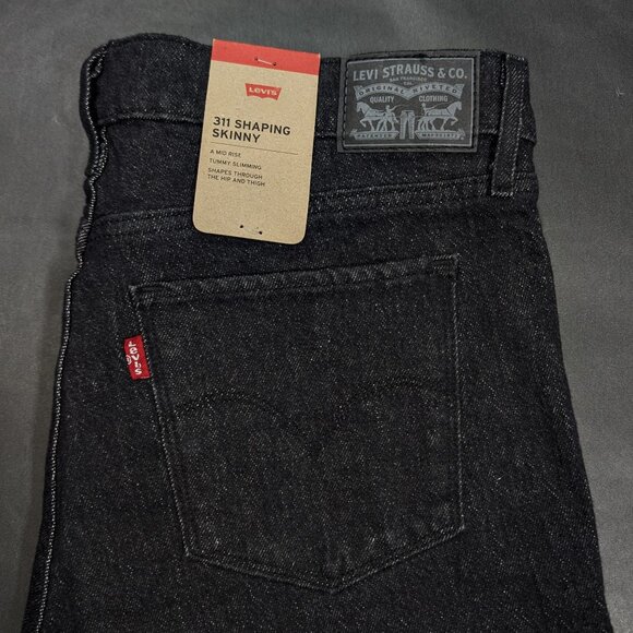 Levi's 311 Shaping Skinny Jeans Mid Rise Black Jeans Women's 31x30 NWT - Picture 1 of 8